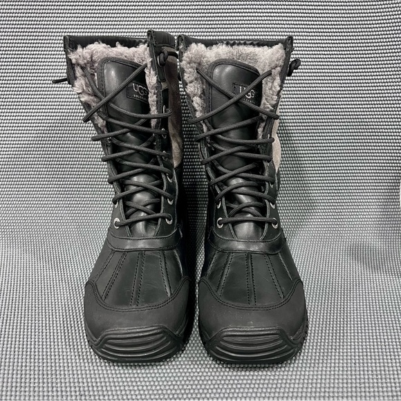 UGG Adirondack Shearling Lined Winter Snow Boots Waterproof Womens Size 10 Black - Picture 2 of 9